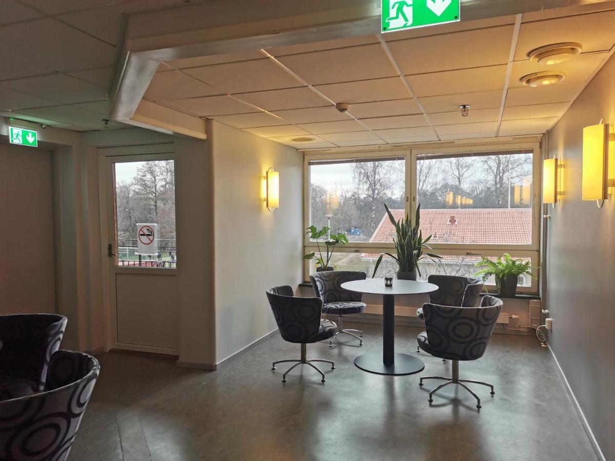 Broholm Bed&Breakfast 利雪平 外观 照片